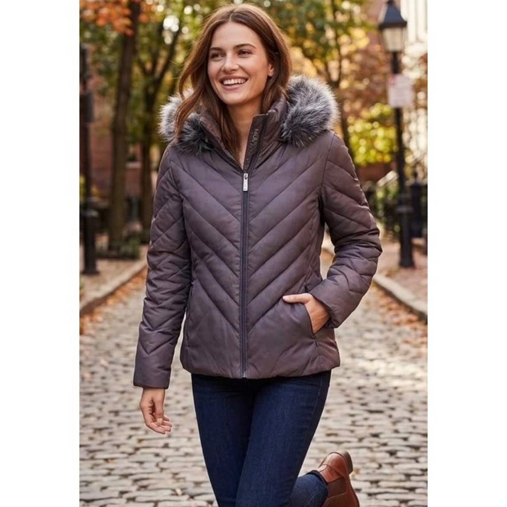 Express Women's M Down Puffer Jacket Taupe Grey Faux Fur Hood Chevron Quilted